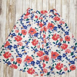 Bright And Pretty Floral Skirt. EUC